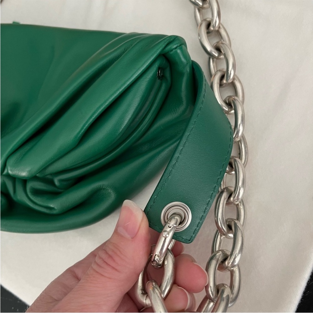 Bottega Veneta Leather Chain
Pouch Belt Bag - Picture 13 of 16